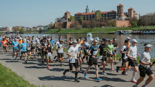 Ruszyły zapisy do „Złotej Serii 42”. Na to czekali polscy biegacze