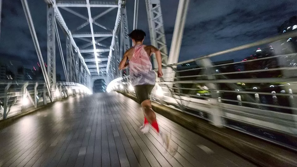 ASICS TOKYO : SPEED : RACE